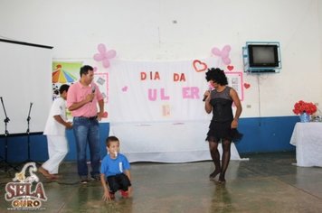 Foto - DIA INTERNACIONAL DA MULHER