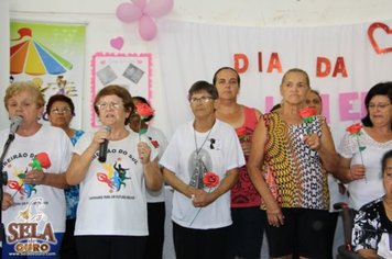 Foto - DIA INTERNACIONAL DA MULHER