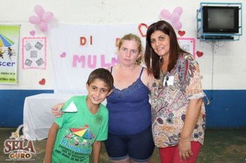 Foto - DIA INTERNACIONAL DA MULHER