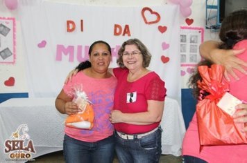 Foto - DIA INTERNACIONAL DA MULHER