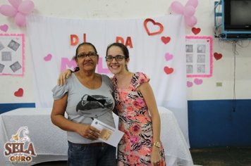 Foto - DIA INTERNACIONAL DA MULHER