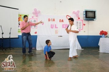 Foto - DIA INTERNACIONAL DA MULHER